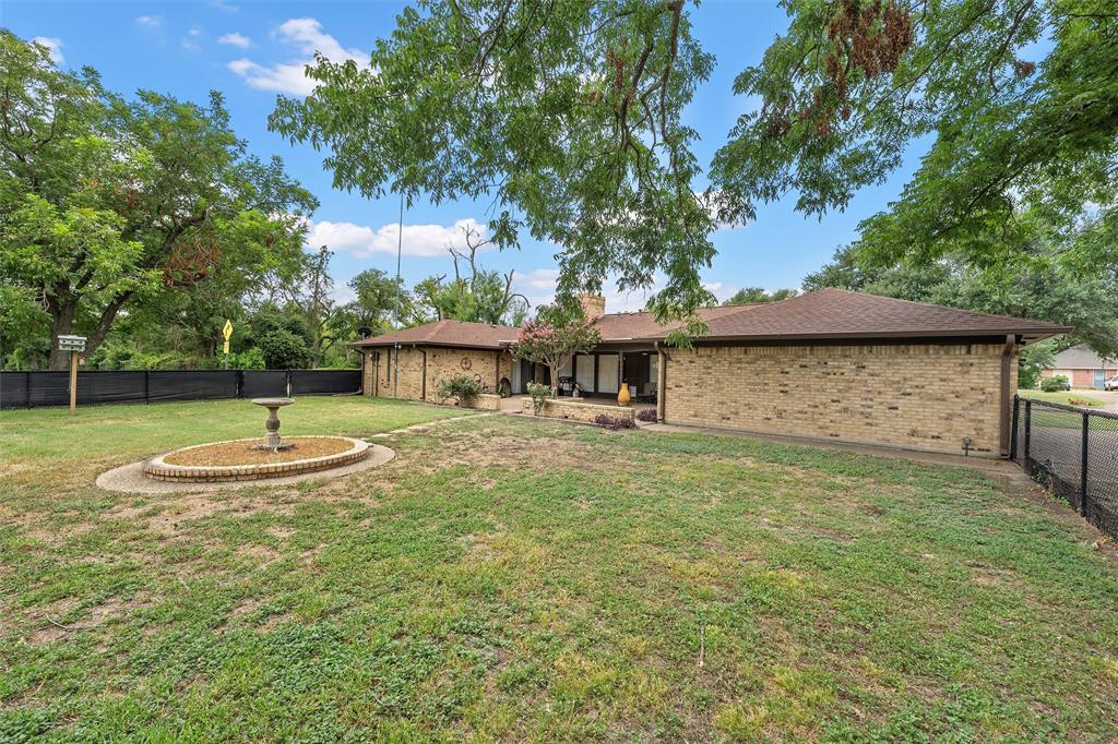 804 Val Verde Property Photo 33