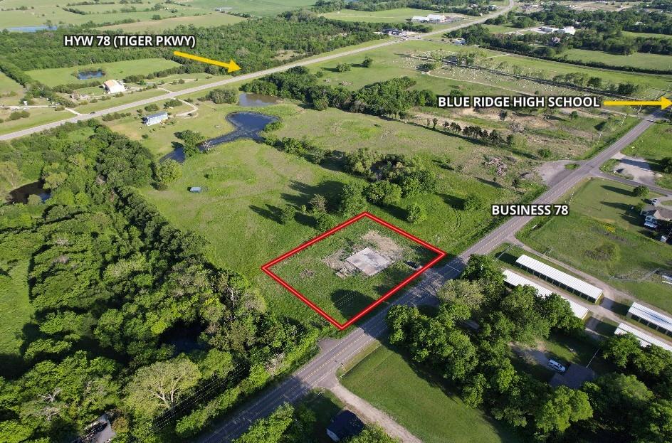 908 N Business Highway 78 Property Photo