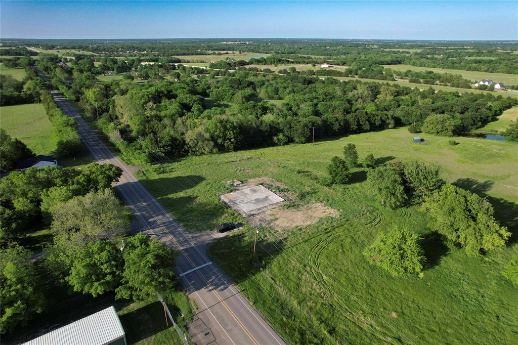 908 N Business Highway 78 Property Photo 5