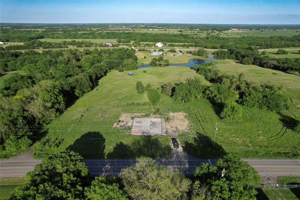 908 N Business Highway 78 Property Photo 6