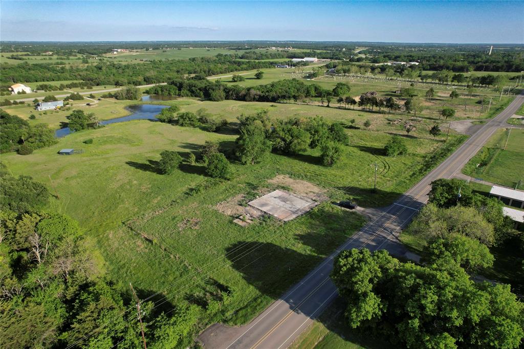 908 N Business Highway 78 Property Photo 7