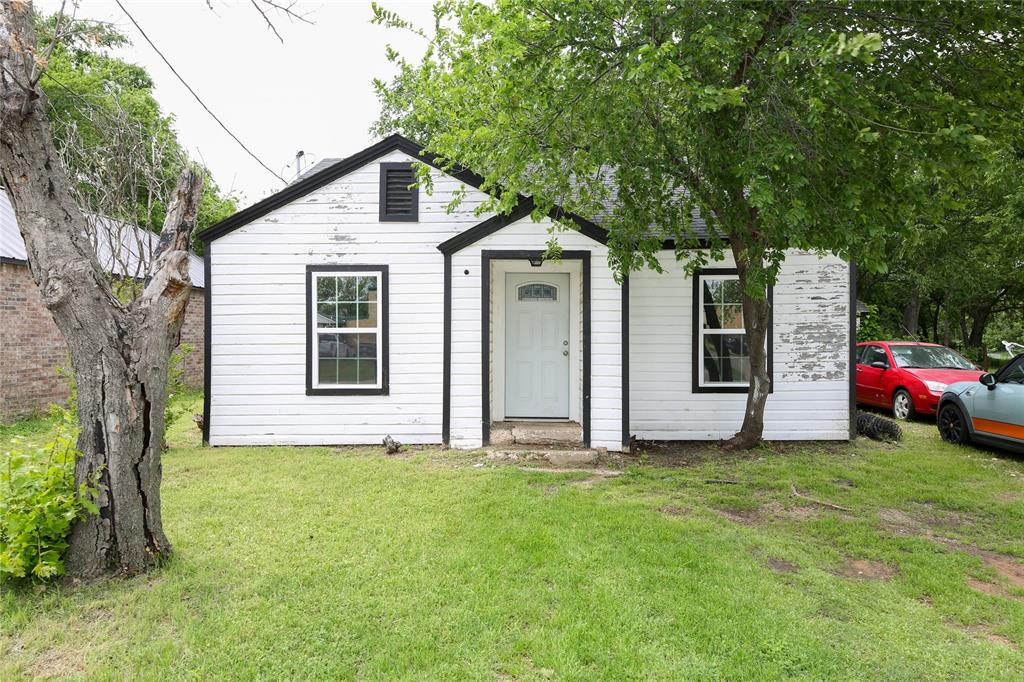 1011 Clay Street Property Photo 1
