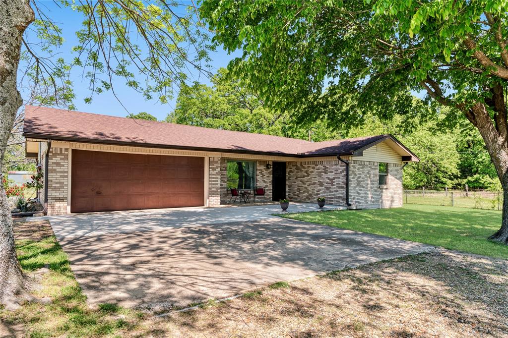4796 Farm Road 79 Property Photo