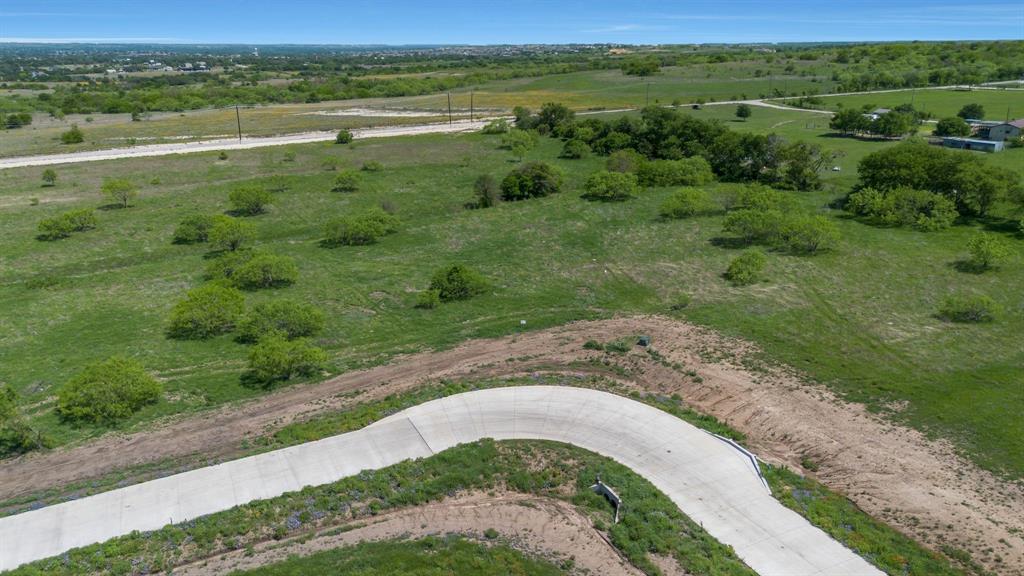 5000 Frost Creek Property Photo 7