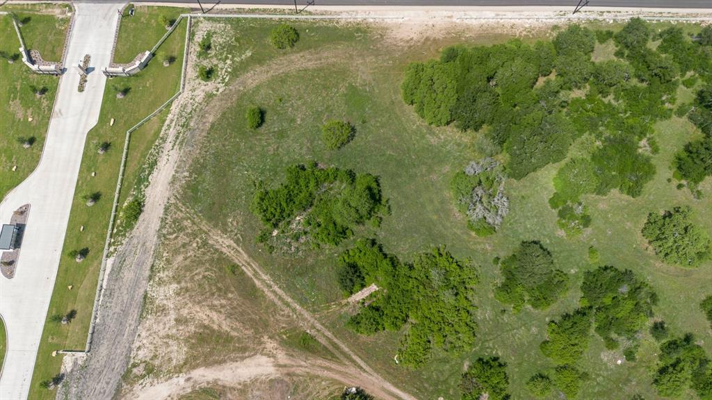 3016 Summit Drive Property Photo 1