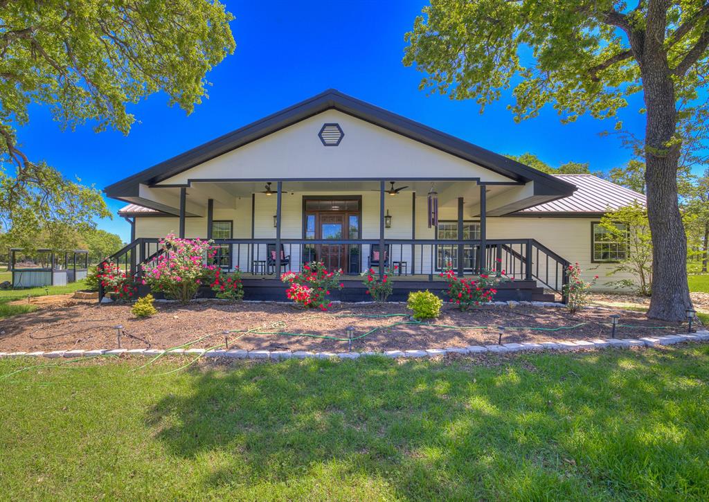 412 2200 Property Photo