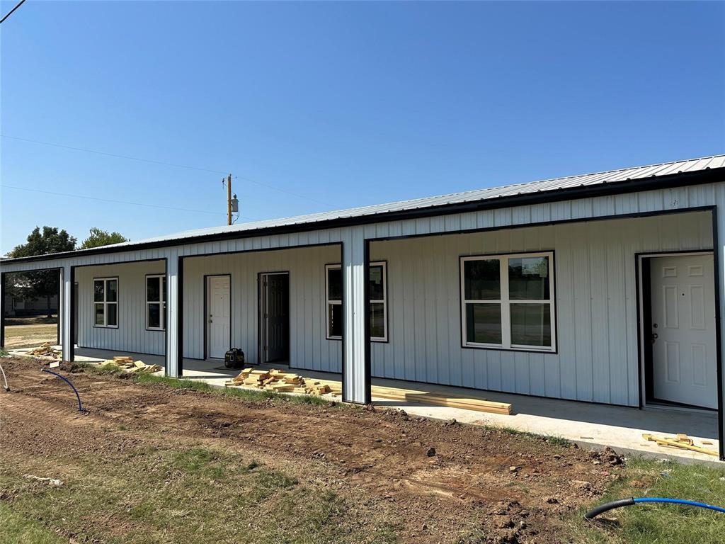 160 Third Street Property Photo 11