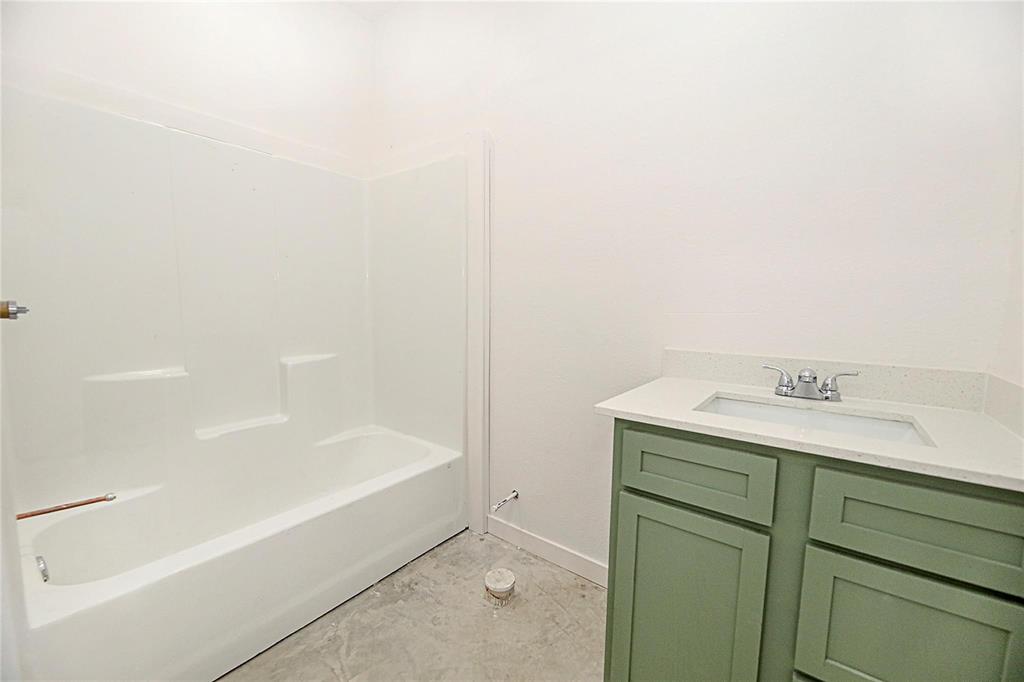 160 Third Street Property Photo 23