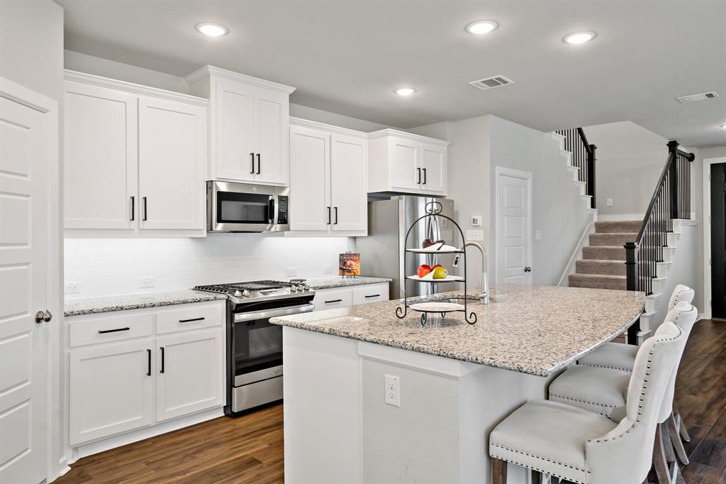 1569 Jackson Street Property Photo 12