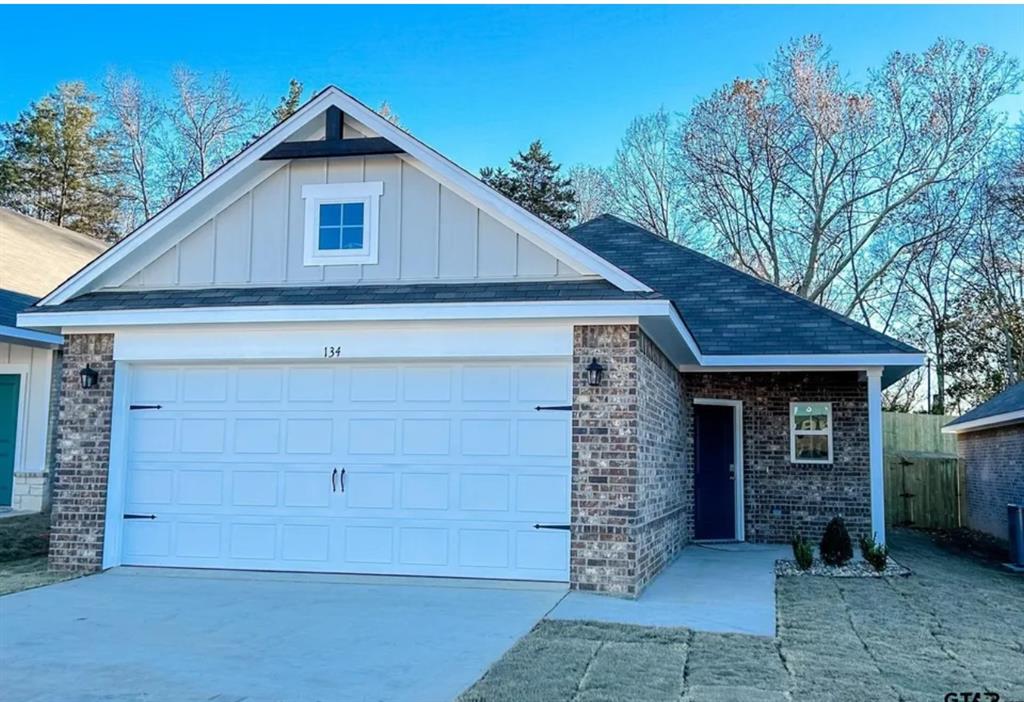 134 Blue Bird Lane Property Photo