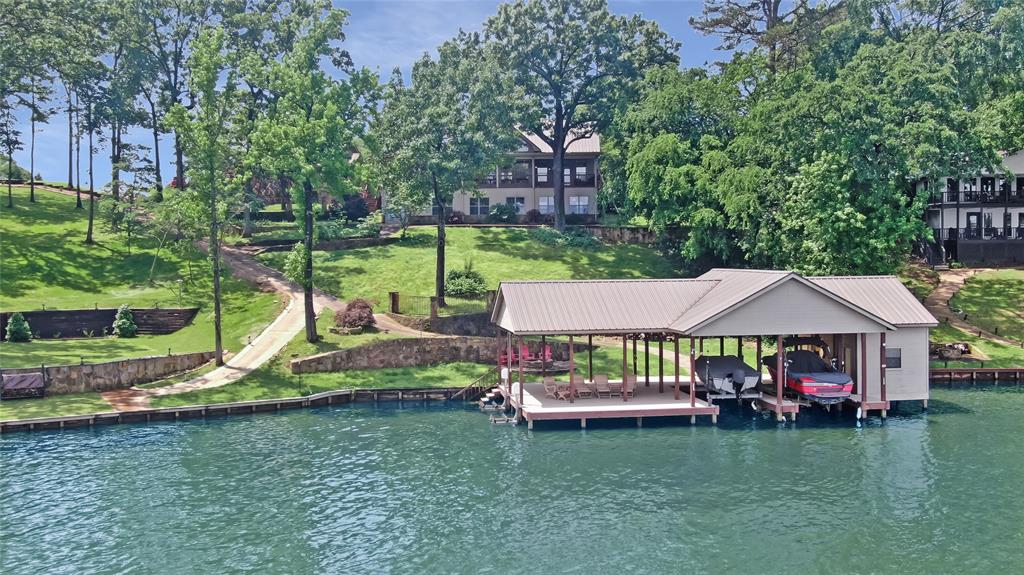 960 Mark Circle Property Photo 1