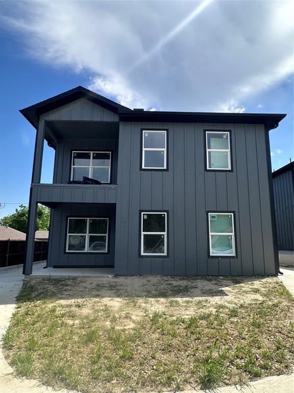 2510 Oxford Avenue Property Photo