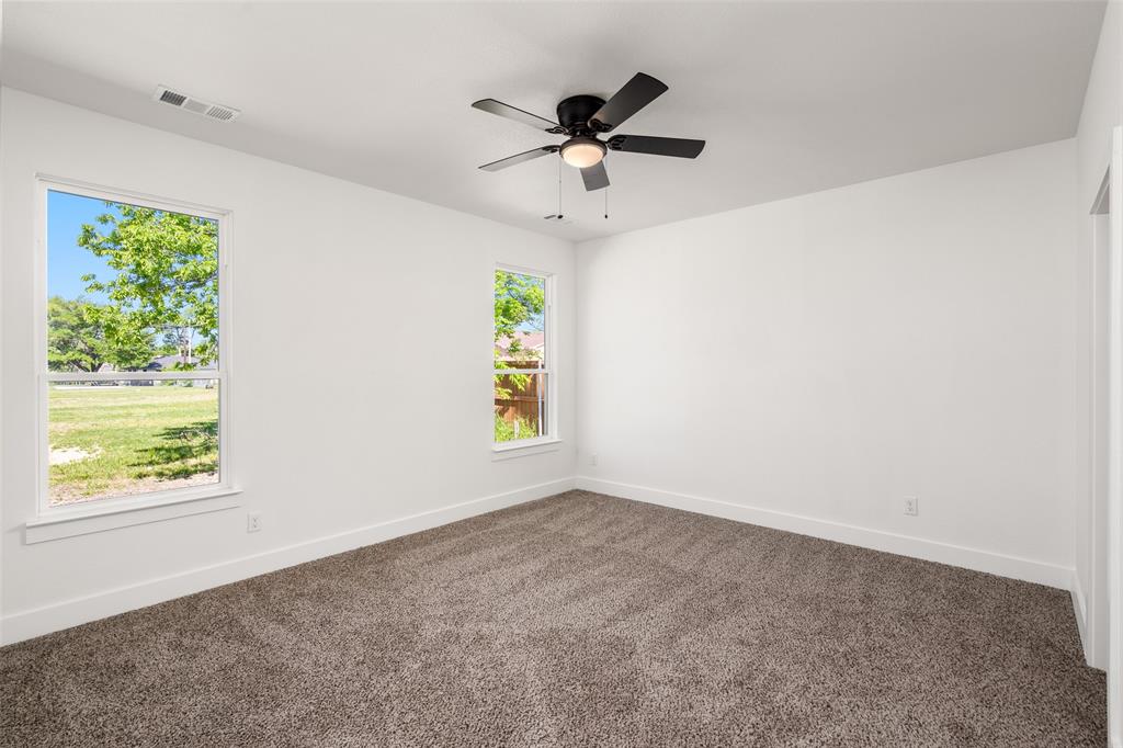 2514 College Street Property Photo 18