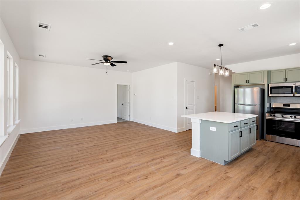 2514 College Street Property Photo 26