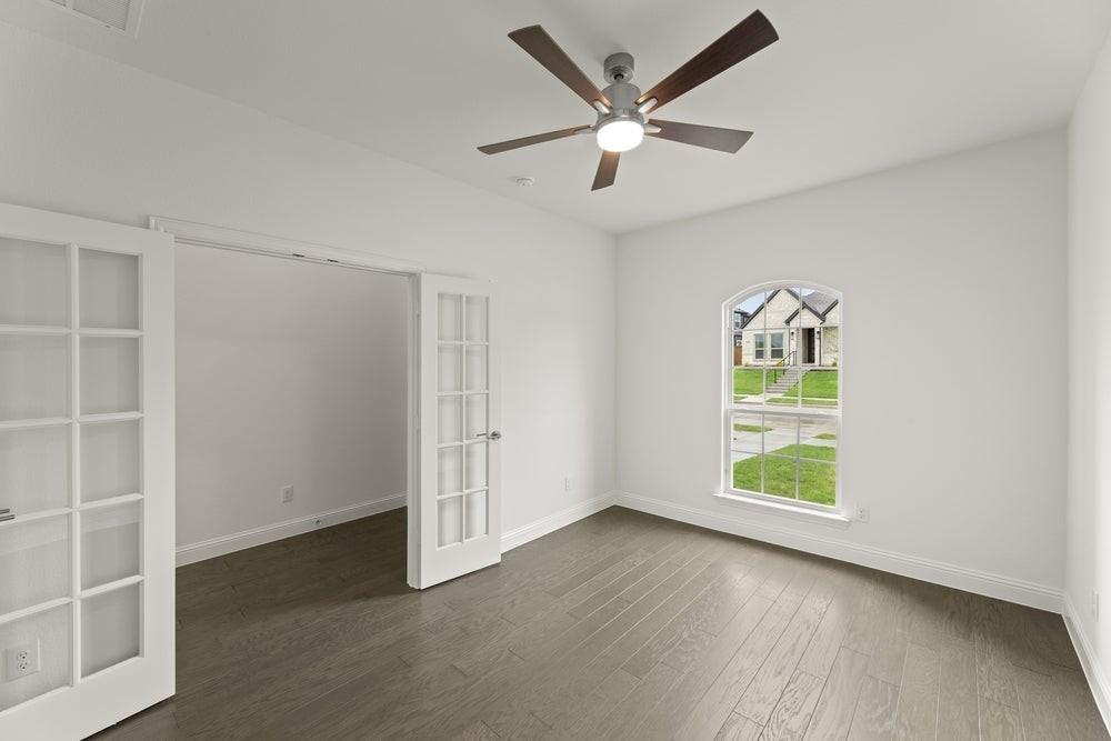12710 Meadow Glen Property Photo 3