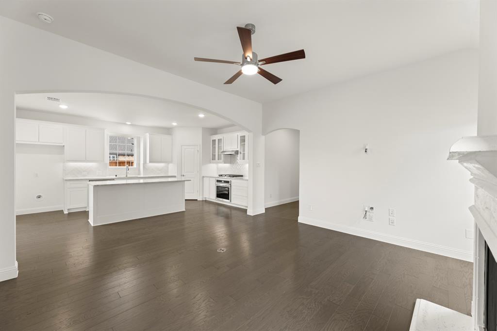12710 Meadow Glen Property Photo 5