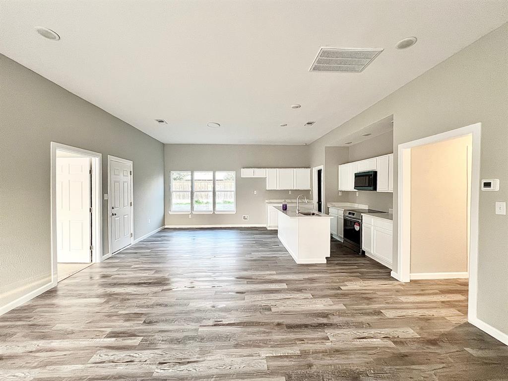 22060 Flanagan Circle Property Photo
