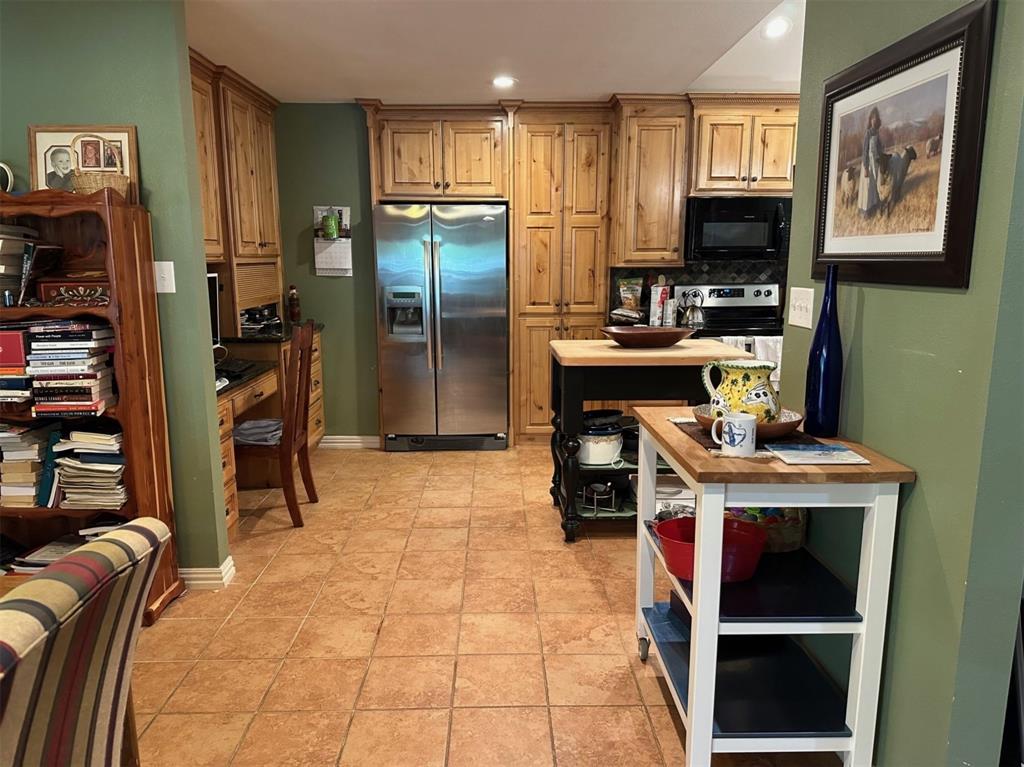 103 Longhorn Drive Property Photo 12