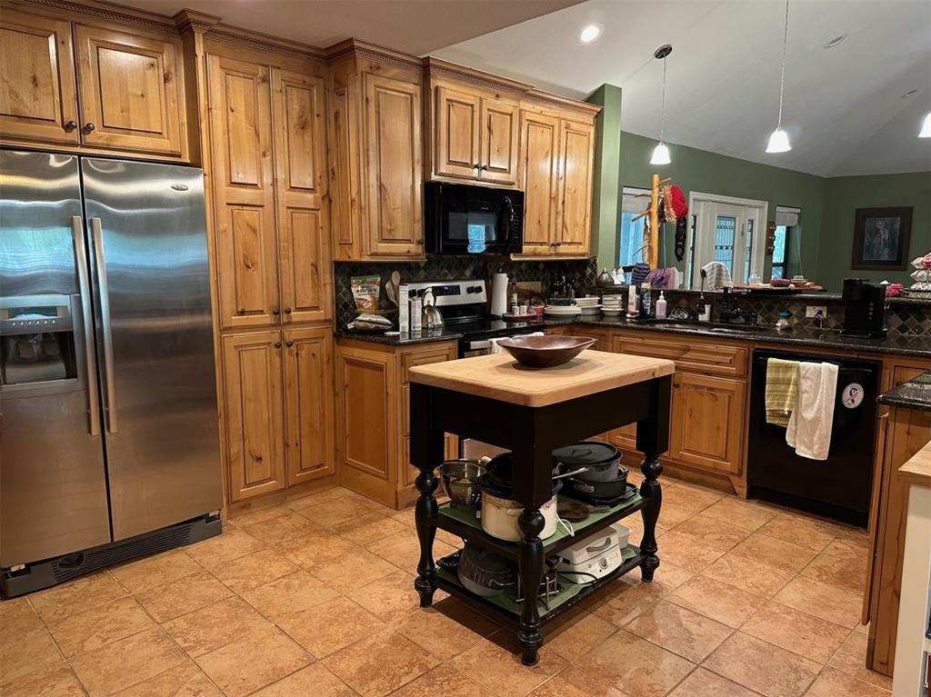 103 Longhorn Drive Property Photo 14