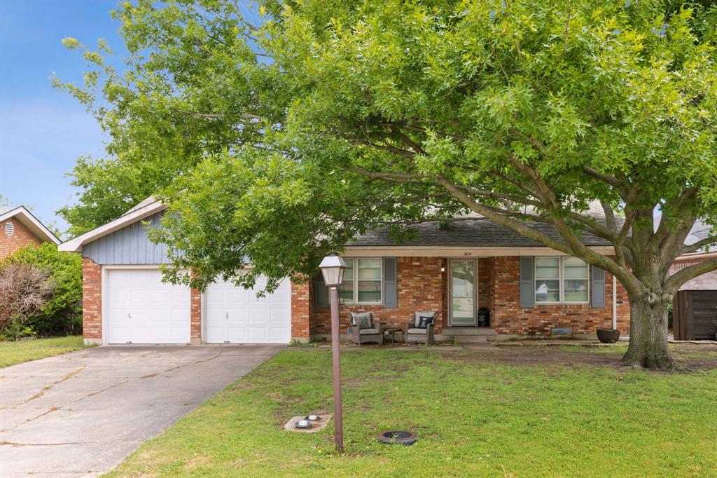 304 N Bonham Drive Property Photo