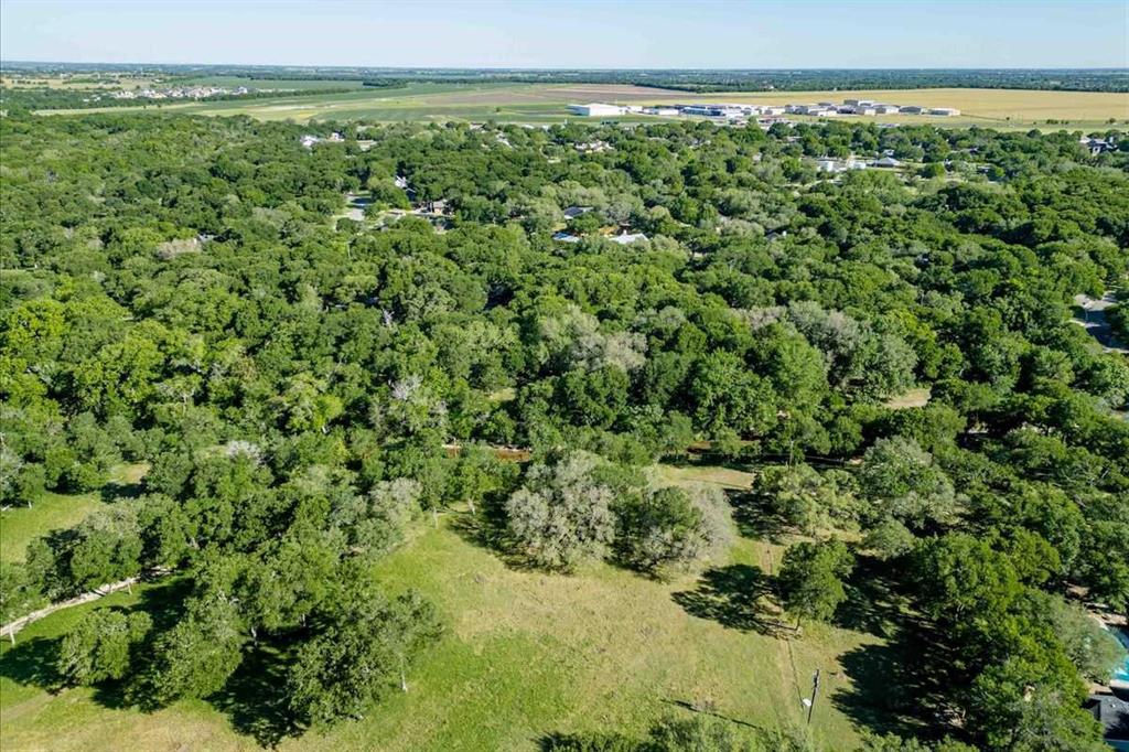 223 Oak Creek Circle Property Photo 11