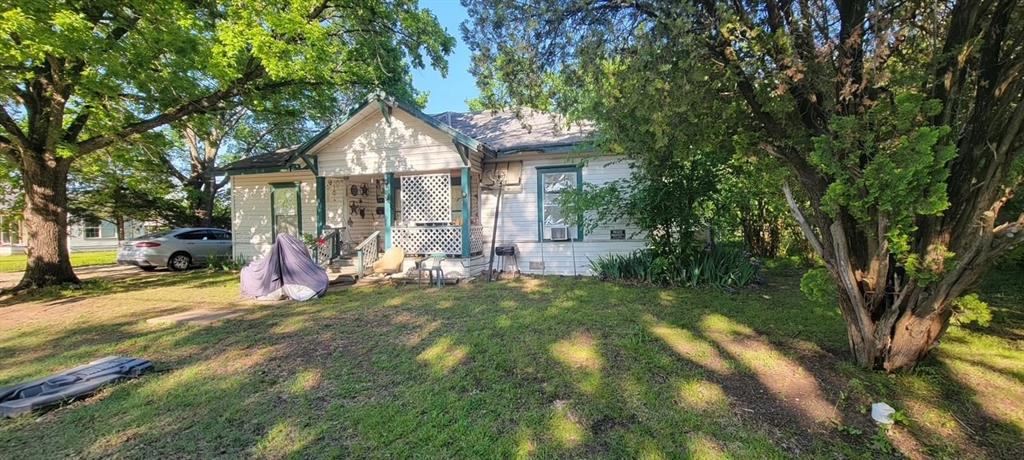 201 S Church Street Property Photo 1