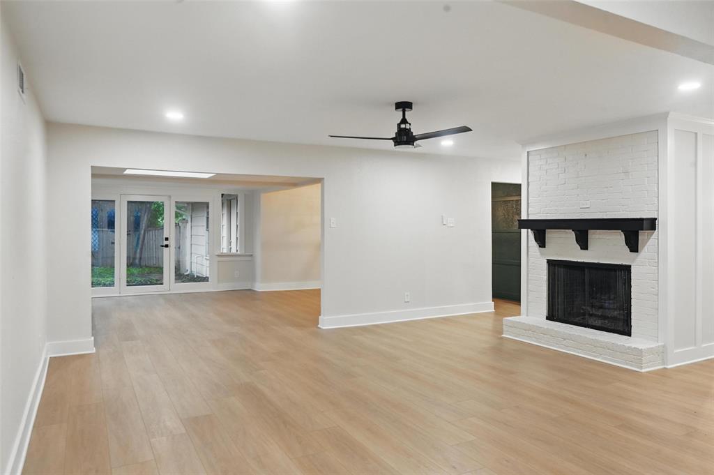 7716 La Risa Drive Property Photo 2