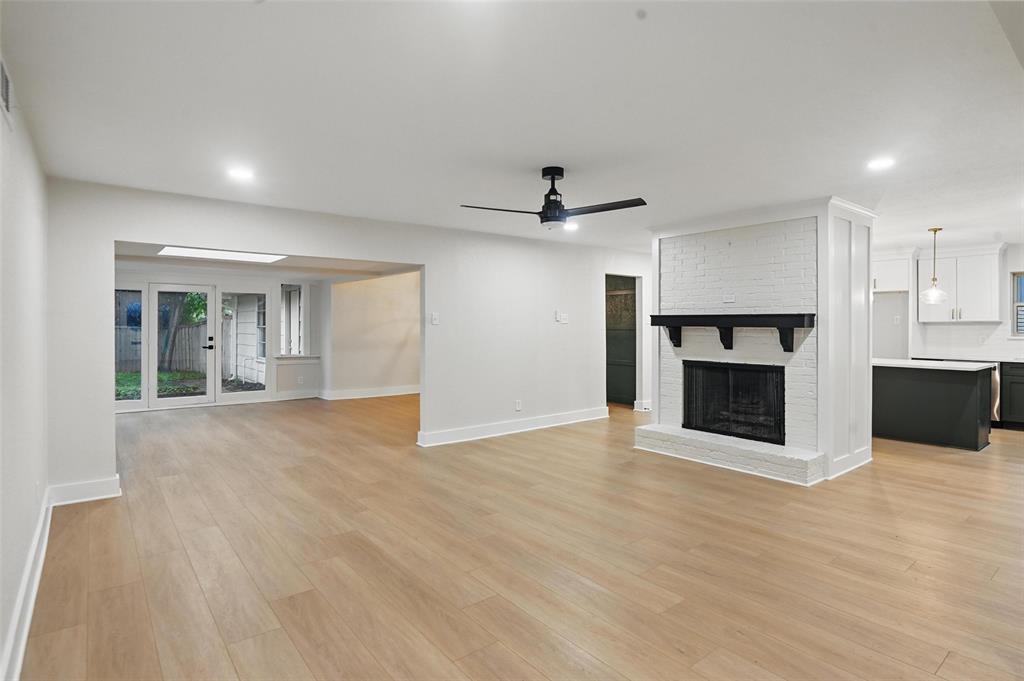 7716 La Risa Drive Property Photo 3