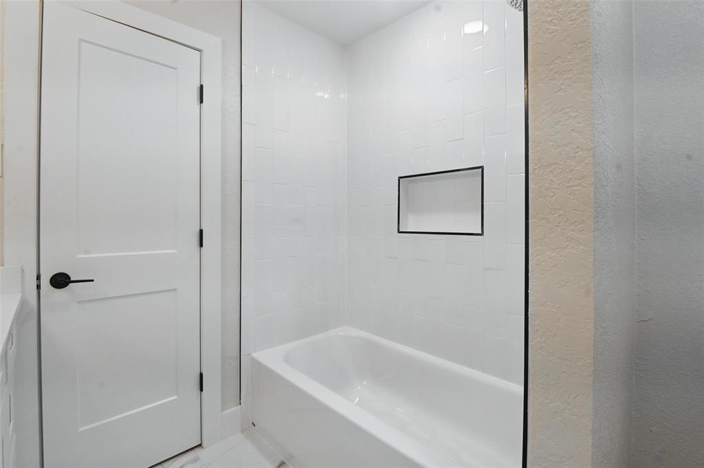 7716 La Risa Drive Property Photo 28