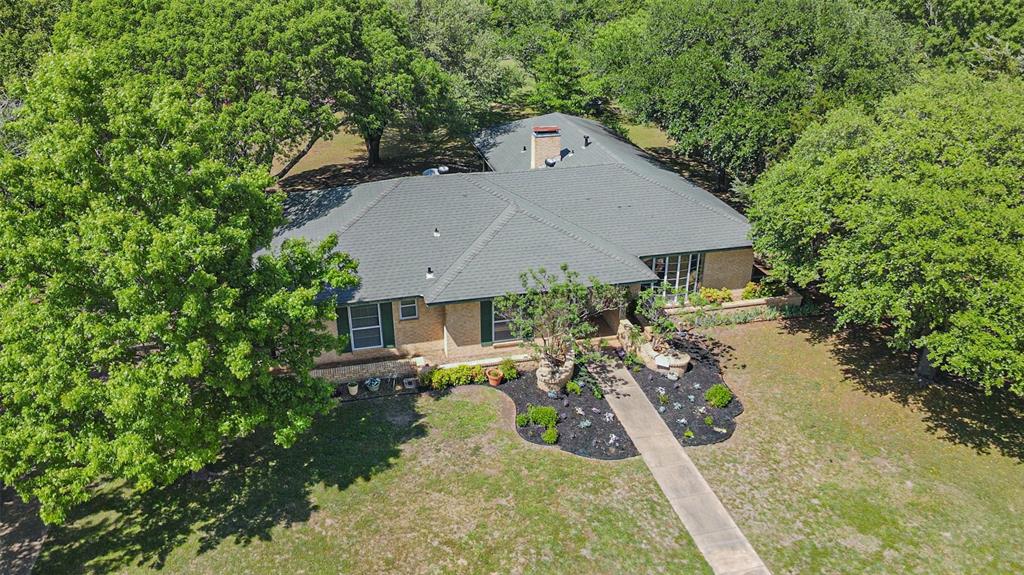 102 Greenwood Drive Property Photo