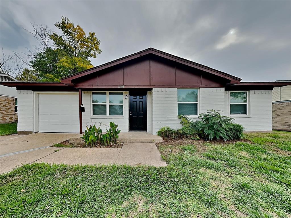 1340 E Park Drive Property Photo