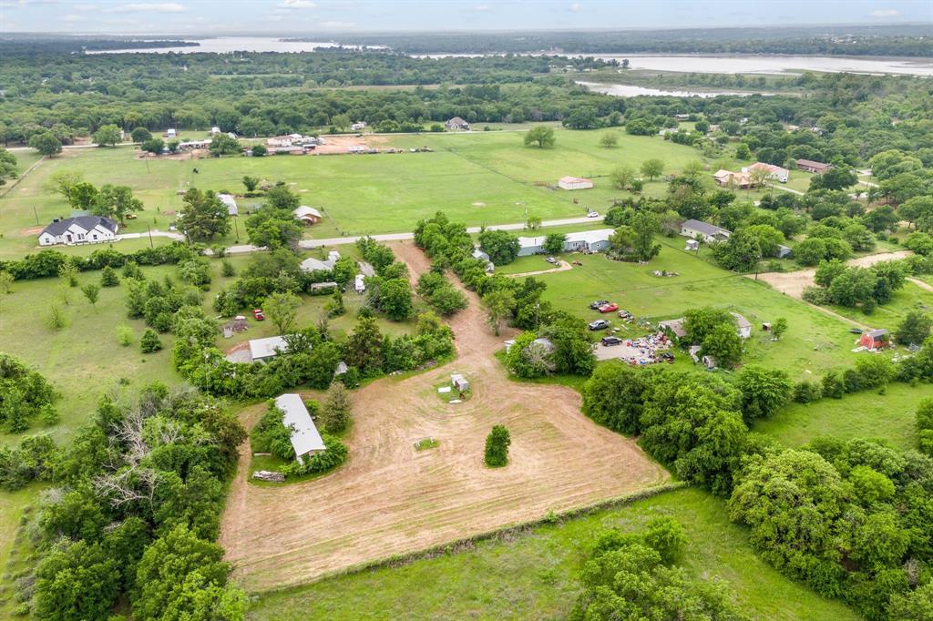366 County Road 4851 Property Photo 3