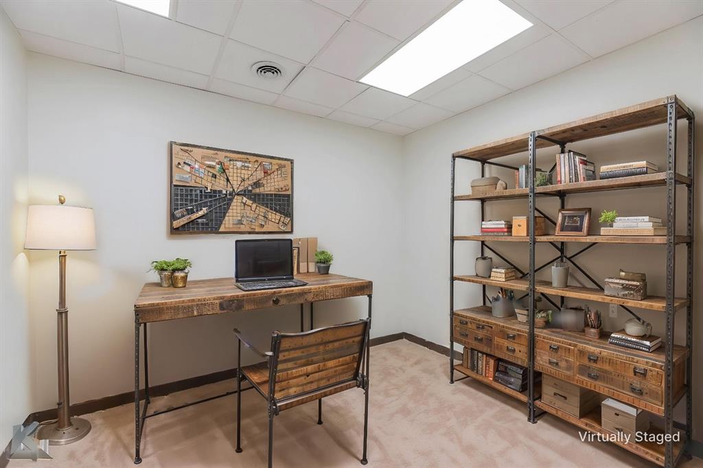 317 N Willis Street Property Photo 1