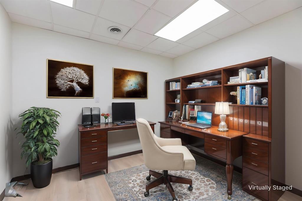 317 N Willis Street Property Photo 15