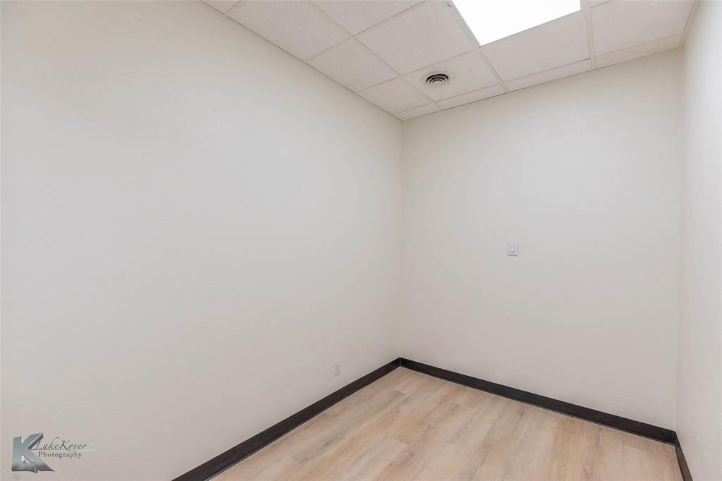 317 N Willis Street Property Photo 21