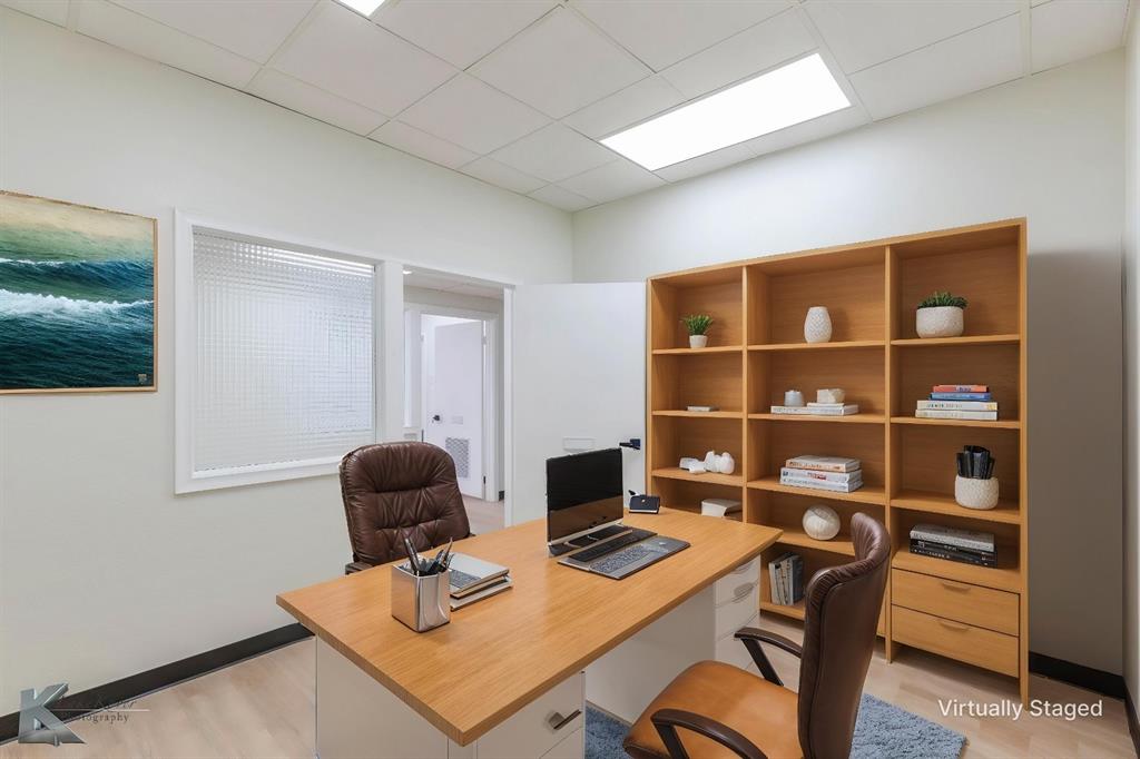 317 N Willis Street Property Photo 22