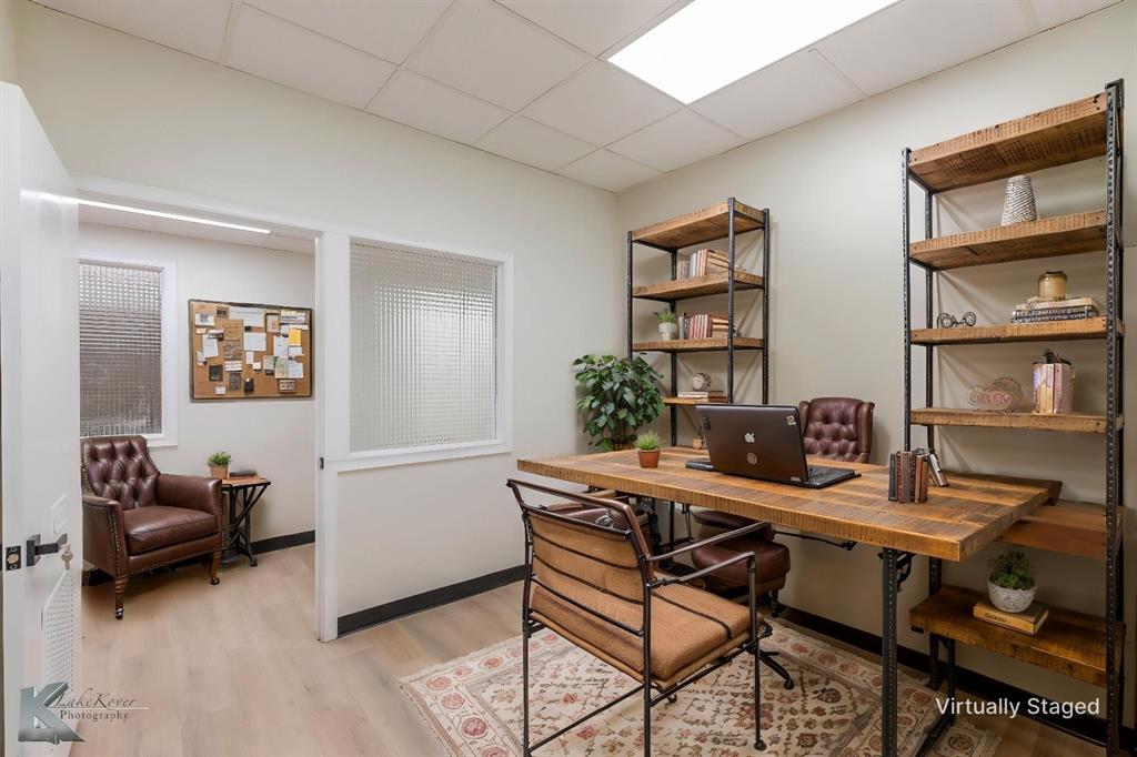 317 N Willis Street Property Photo 25