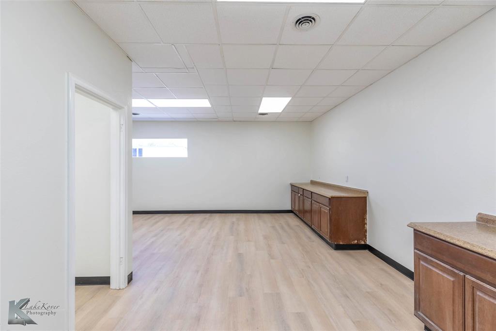 317 N Willis Street Property Photo 26