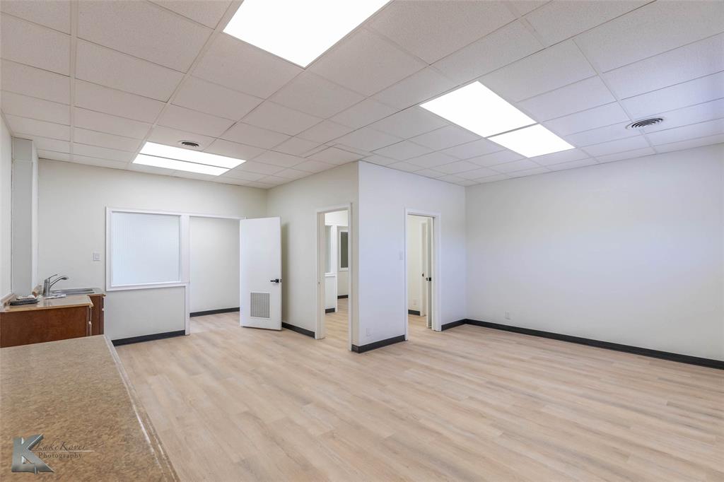 317 N Willis Street Property Photo 27