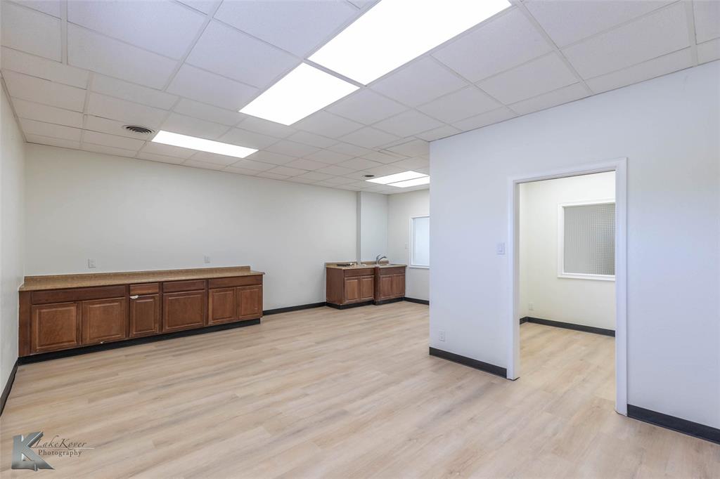 317 N Willis Street Property Photo 28