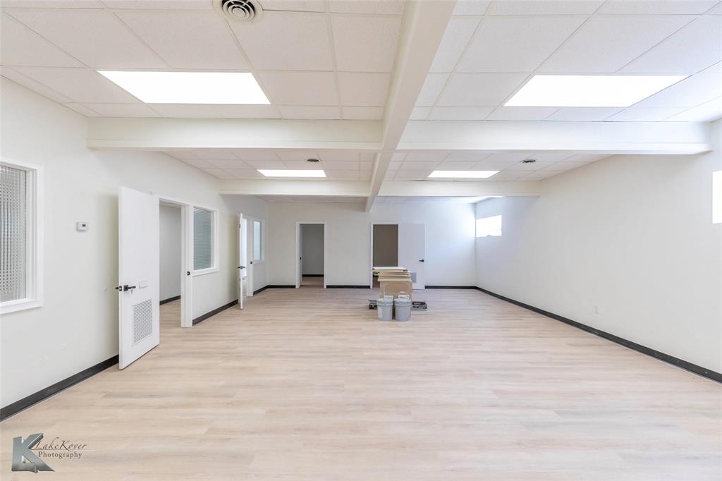 317 N Willis Street Property Photo 29