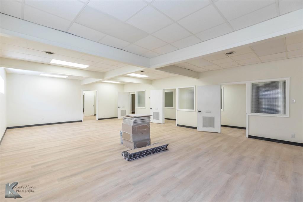 317 N Willis Street Property Photo 30