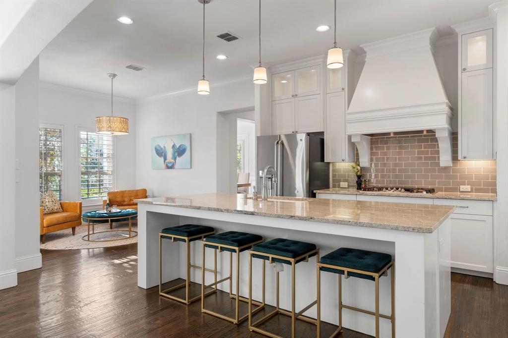 2200 Whitman Lane Property Photo 1