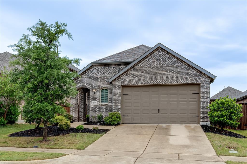 3504 Periwinkle Drive Property Photo 1