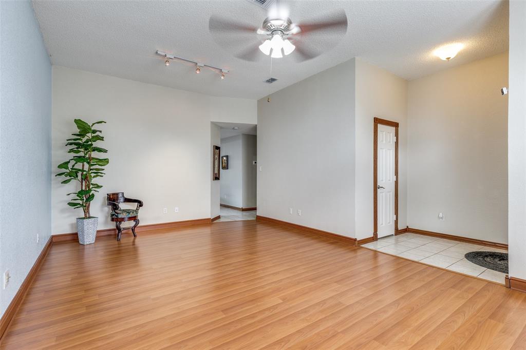 1916 Overland Street Property Photo 18