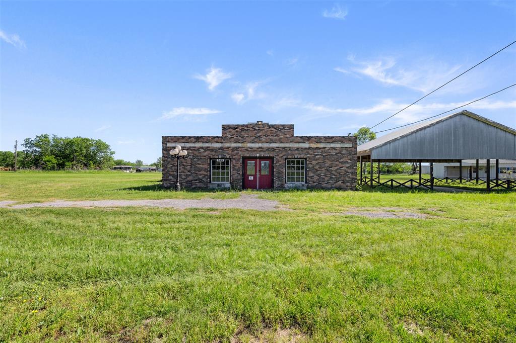 447 N Commerce Property Photo