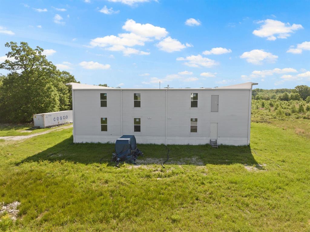 2363 Nw County Road 1050 Property Photo 6