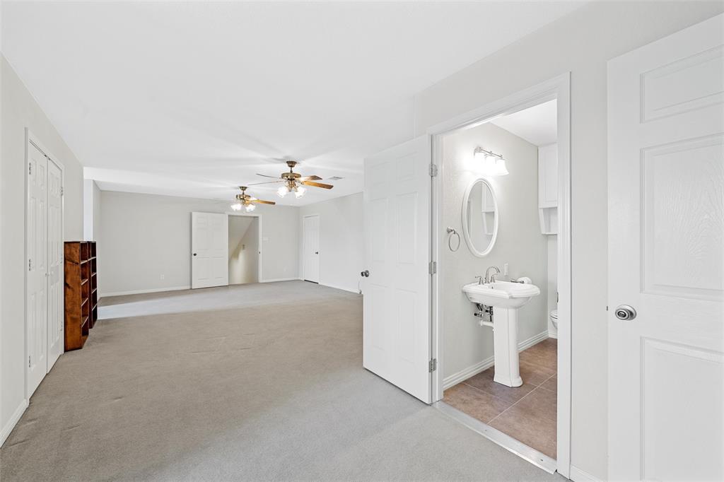 1018 Shilling Drive Property Photo 14