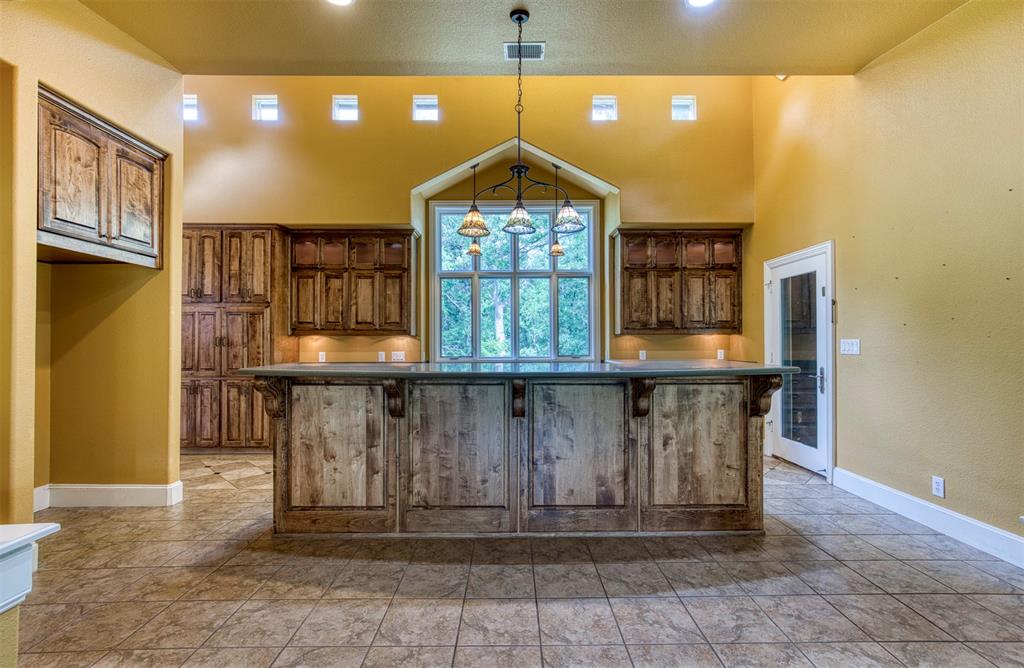 711 Pearl Cove Property Photo 11