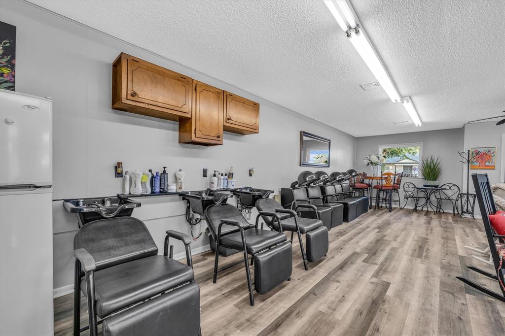 809 Harris Street Property Photo 11